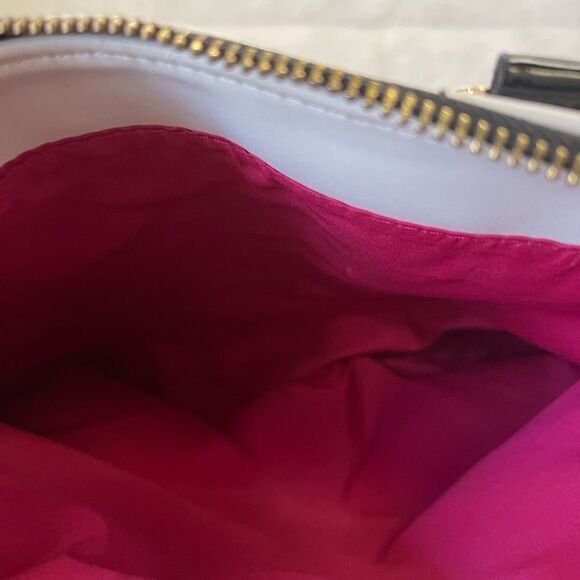 Anne Klein large black and white color block Satchel with gold tone hardwares. - Picture 6 of 15